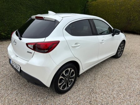 2016 Mazda Demio - thumbnail 3