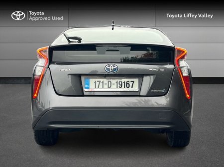 2017 Toyota Prius HYBRID LUXURY 4DR AUTO €19,950 thumbnail