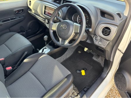 2013 Toyota Vitz NSP130 132D27871 €7,450 thumbnail