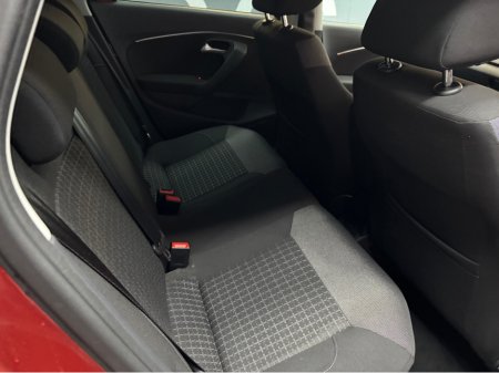 2015 Volkswagen Polo - thumbnail 10