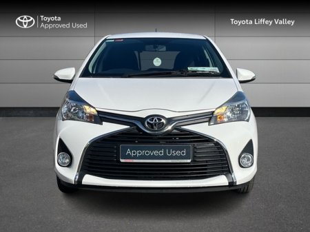 2017 Toyota Yaris - thumbnail 5