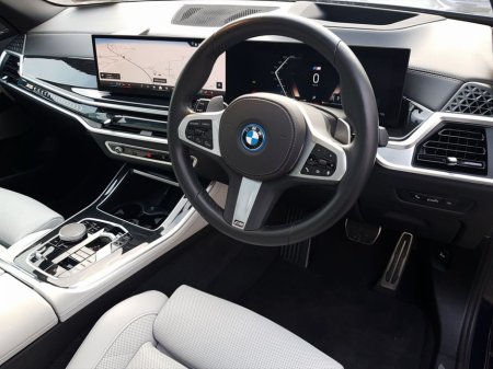 2025 BMW X5 - thumbnail 6