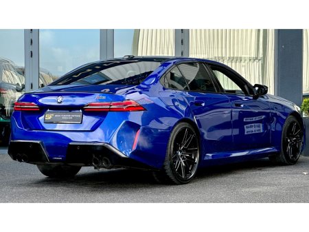 2025 BMW M5 - thumbnail 5