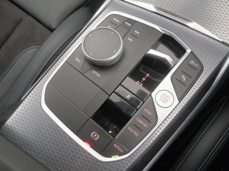 2024 BMW 3 Series - thumbnail 10