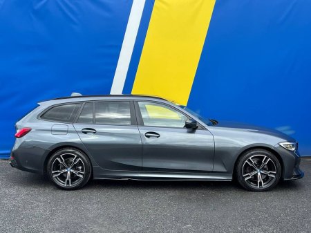 2021 BMW 3 Series 318d M-COMPETITION PACK TOURING // 18