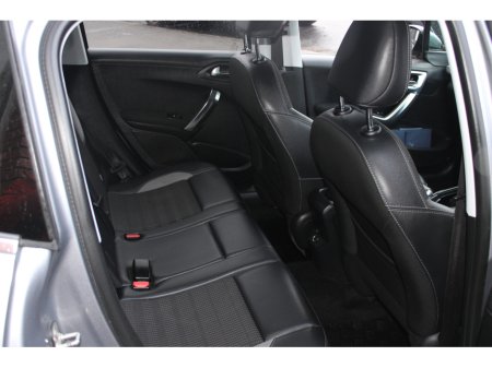 2019 Peugeot 2008 1.2 PURETEC ALLURE 5DR €11,250 thumbnail