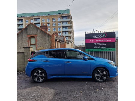 2021 Nissan Leaf - view 3