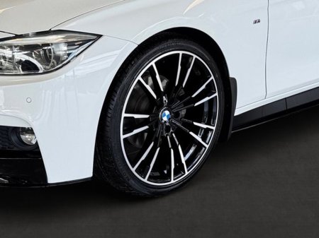 2018 BMW 3 Series - thumbnail 10