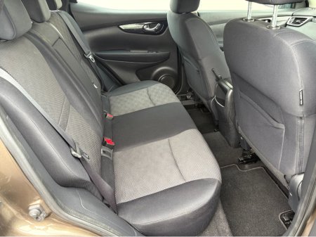 2015 Nissan Qashqai - thumbnail 8