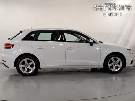 2017 Audi A3 1.4 TFSI €17,880