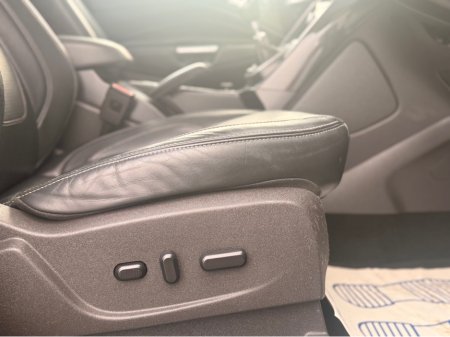 2016 Ford Kuga COMMERCIAL TITANIUM 4SEATS FWD 2.0 15 150PS 4 €10,750 thumbnail