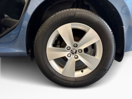 2021 Skoda Kamiq - thumbnail 5