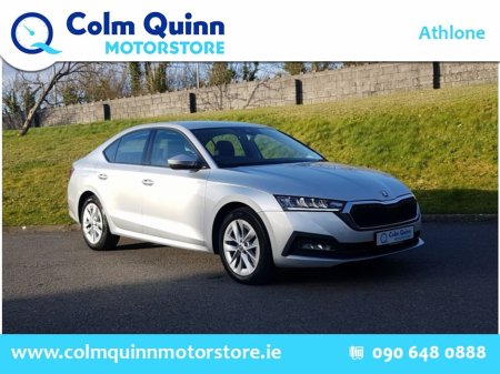 2023 Skoda Octavia - thumbnail 1