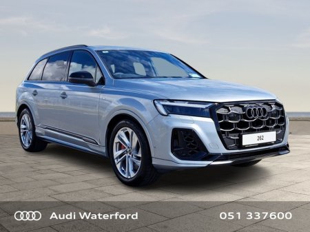 2026 Audi Q7 55 TFSI E Q S LINE