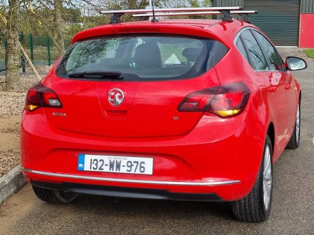 2013 Opel Astra - thumbnail 4