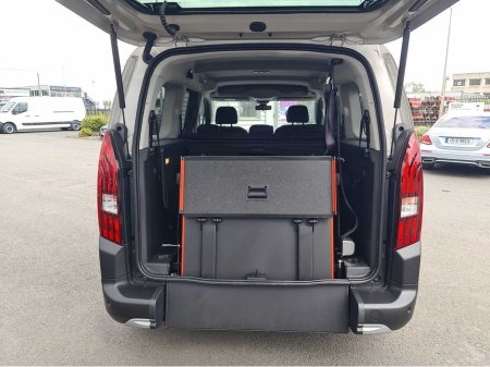 2026 Peugeot Rifter Allure Horizon RS/RS Plus/RE Wheelchair Accessible Taxi €61,950 thumbnail