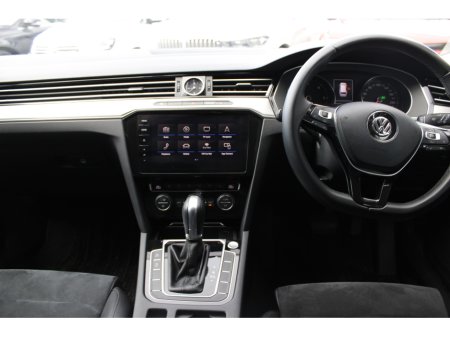 2018 Volkswagen Passat - thumbnail 17