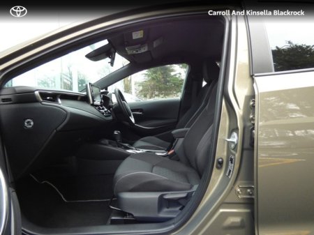 2020 Toyota Corolla Hybrid Luna HB €21,950 thumbnail