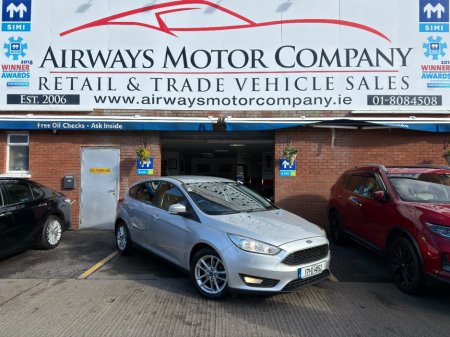 2017 Ford Focus - thumbnail 1