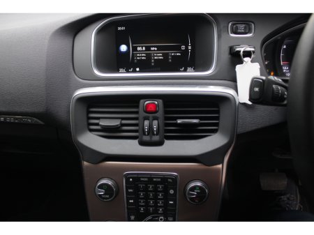 2016 Volvo V40 Cross Country - thumbnail 13