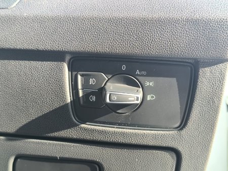 2018 Volkswagen Passat - thumbnail 25