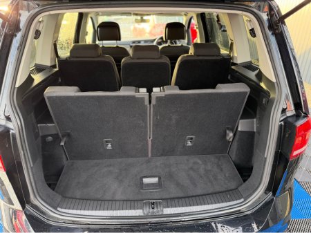 2018 Volkswagen Touran CL - 2.0L DIESEL - AUTO - 7 SEATS - 12M WARRANTY - CAR: €19,950 thumbnail