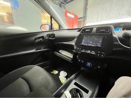 2022 Toyota Prius - thumbnail 13