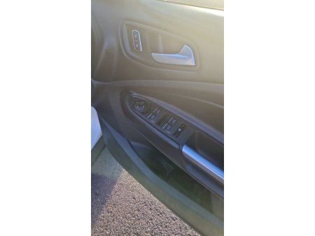 2016 Ford Kuga - thumbnail 11