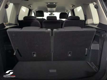 2019 Volkswagen Touran (192) HIGHLINE 2.0 TDI 150PS DSG AUTO 7 SEATER €27,495 thumbnail