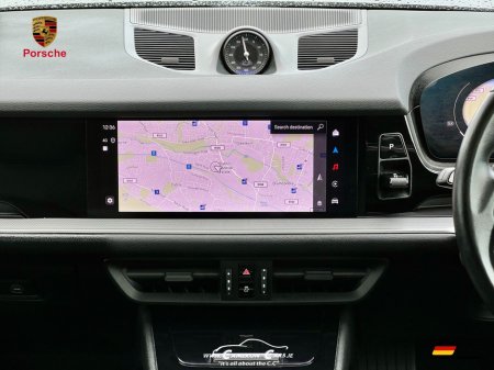 2024 Porsche Cayenne - thumbnail 29