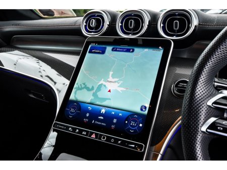 2025 Mercedes-Benz GLC Class - thumbnail 17