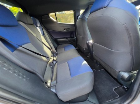 2019 Toyota C-HR - thumbnail 12