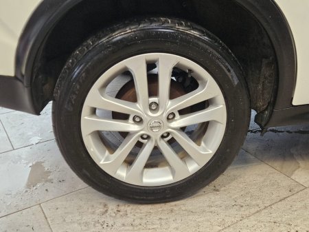 2017 Nissan Juke - thumbnail 6