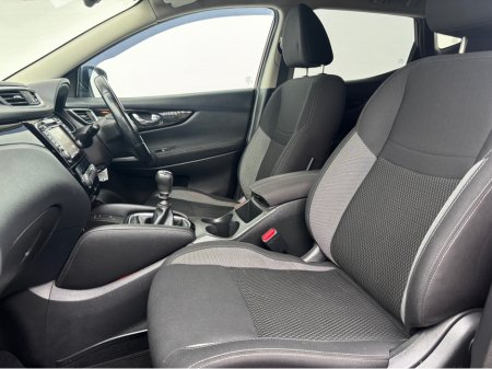 2018 Nissan Qashqai - thumbnail 13