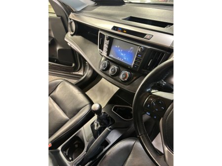 2017 Toyota Rav4 2.0 D-4D (143) 2WD LUNA €13,950 thumbnail