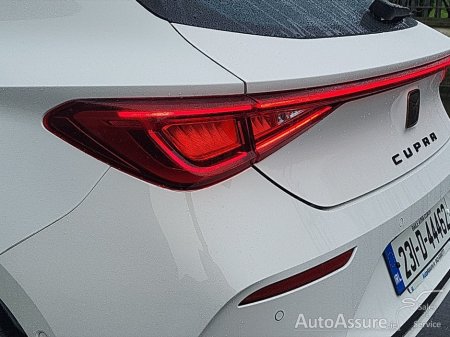 2023 Cupra Leon 1.5 E-TSI 150BHP DSG AUTO *** Heated Sport Seats / Apple Carplay / Park Assist *** €26,900 thumbnail