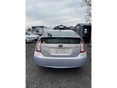 2013 Toyota Prius - thumbnail 5