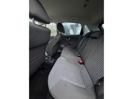 2014 Volkswagen Polo DBA-6RCBZ 5DR AUTO €8,950 thumbnail