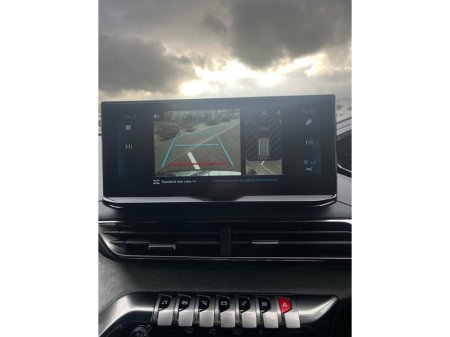 2025 Peugeot 5008 1.5 BlueHDi 130bhp Allure Auto thumbnail