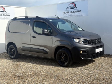 2019 Peugeot Partner - thumbnail 3