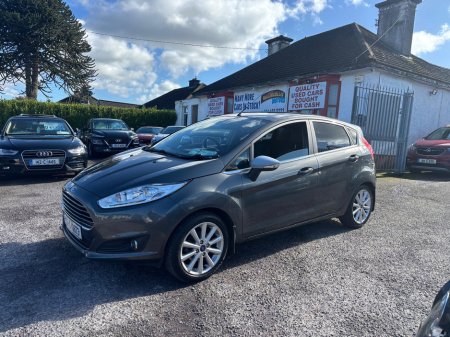 2016 Ford Fiesta - thumbnail 10