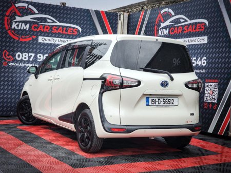 2019 Toyota Sienta - thumbnail 15