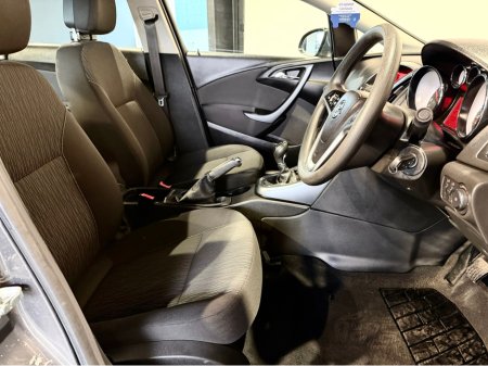 2016 Opel Astra SALOON 1.6 CDTI 110PS 4DR €7,990 thumbnail