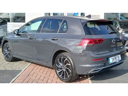 2024 Volkswagen Golf Style 2.0 TDI 115HP *AUTOMATIC, REAR VIEW CAMERA, SAT NAV* €34,995
