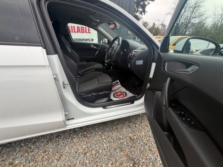 2012 Audi A1 - thumbnail 9