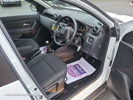 2019 Dacia Duster COMFORT BLUE DCI 115 MY 4DR €14,995 thumbnail