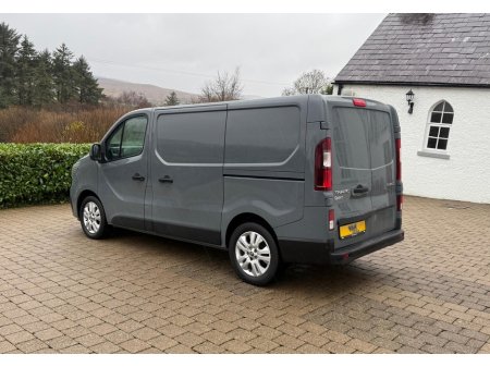 2023 Renault Trafic SL28 SPORT BLUE DC DCI €22,850