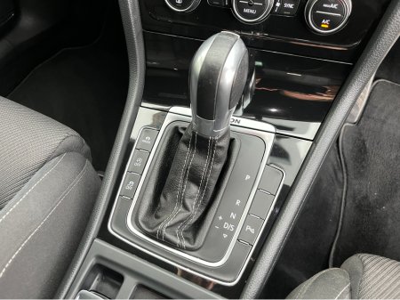 2019 Volkswagen Golf - thumbnail 17