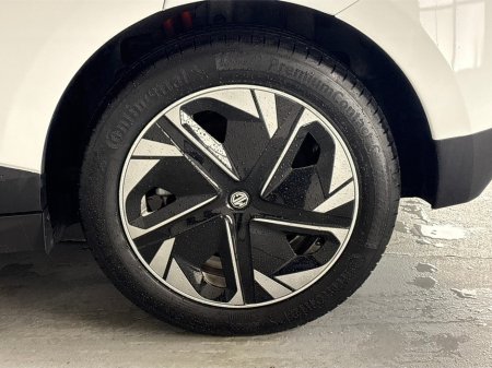 2025 MG 4 EXCITE LR**DIGITAL DASH**MULTIFUNCTIONAL STEERING WHEEL**APPLE CARPLAY ANDROID AUTO**REVERSE CAMERA**KEYLESS START**AIR CONDITIONING**CRUISE CONTROL**BLACK CLOTH INTERIOR**FINANCE AVAILABLE** €25,495 thumbnail