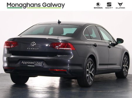 2020 Volkswagen Passat - thumbnail 3